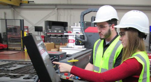 辛辛那提公司/Steve Rourke, CFE媒体与技术